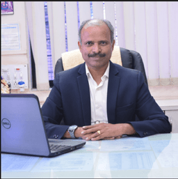 Photo of Prof.Dr. Vivek Deshpande